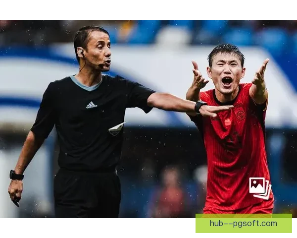 国足主场惜败沙特遭绝杀 球迷心碎痛失三分