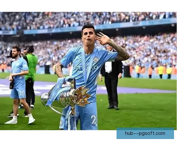 坎塞洛正式转会沙特联赛引发欧洲足坛关注与讨论