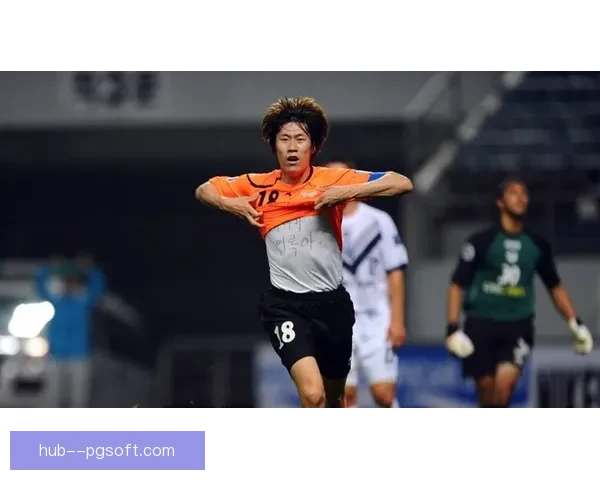 蔚山HD再创辉煌连续夺得K联赛冠军荣耀时刻